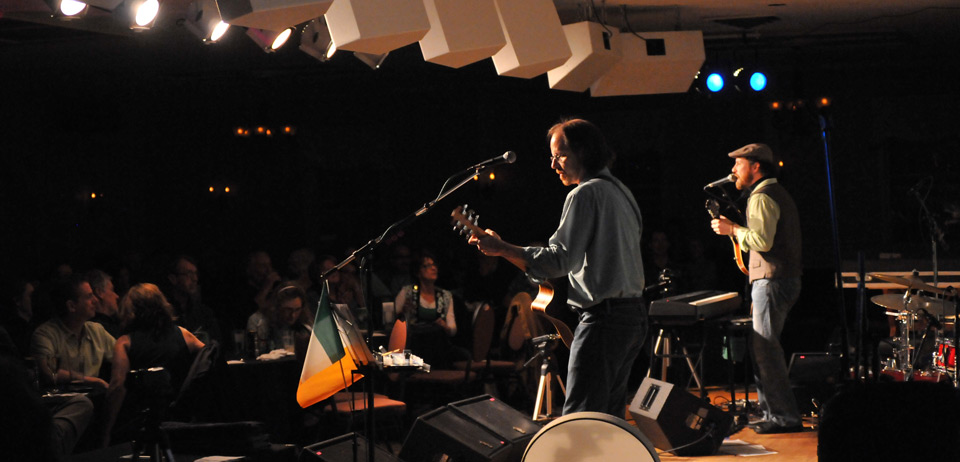 photo of Yoke Shire live in concert